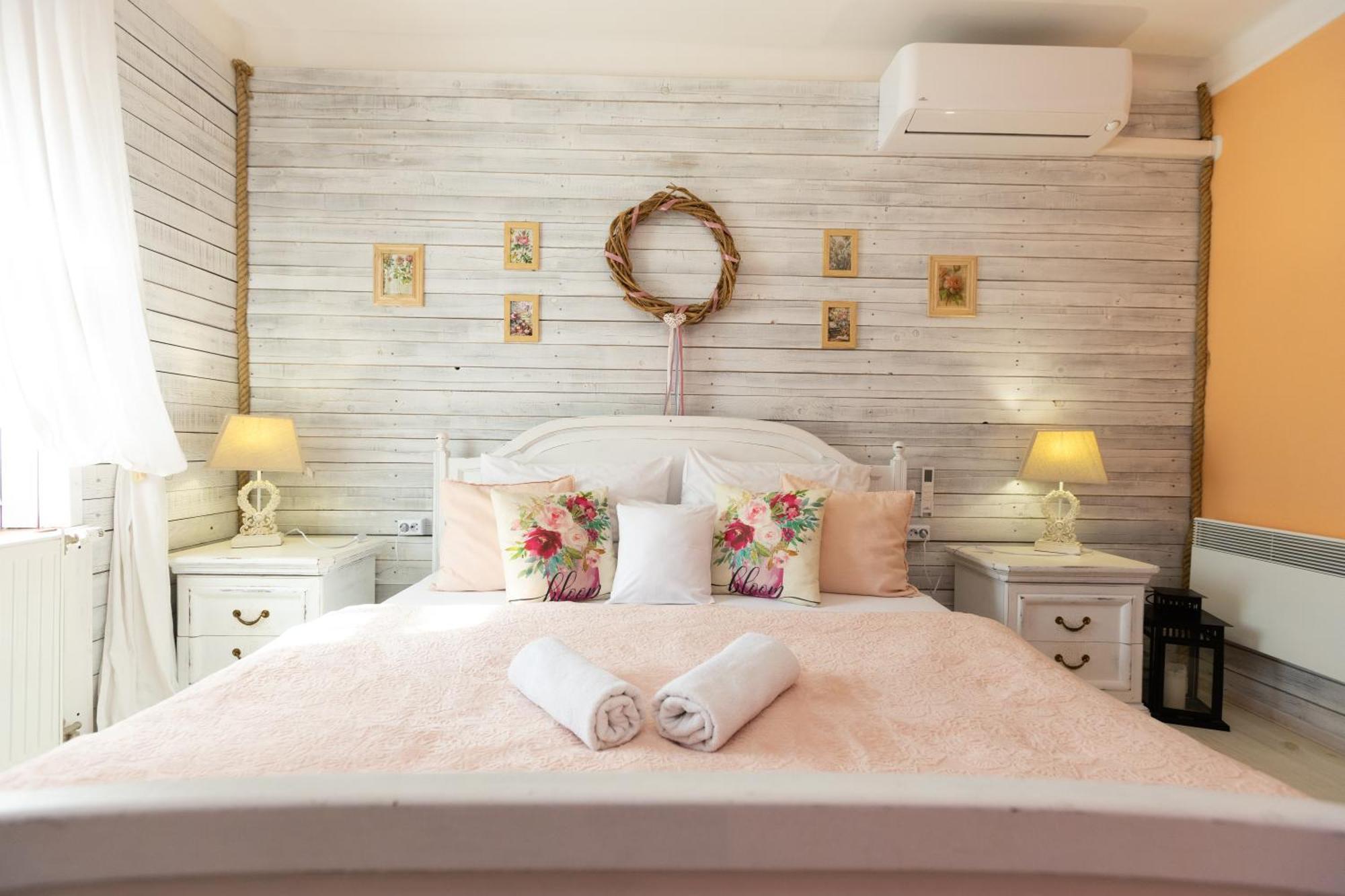 Videki Porta Hotel Herend Ngoại thất bức ảnh